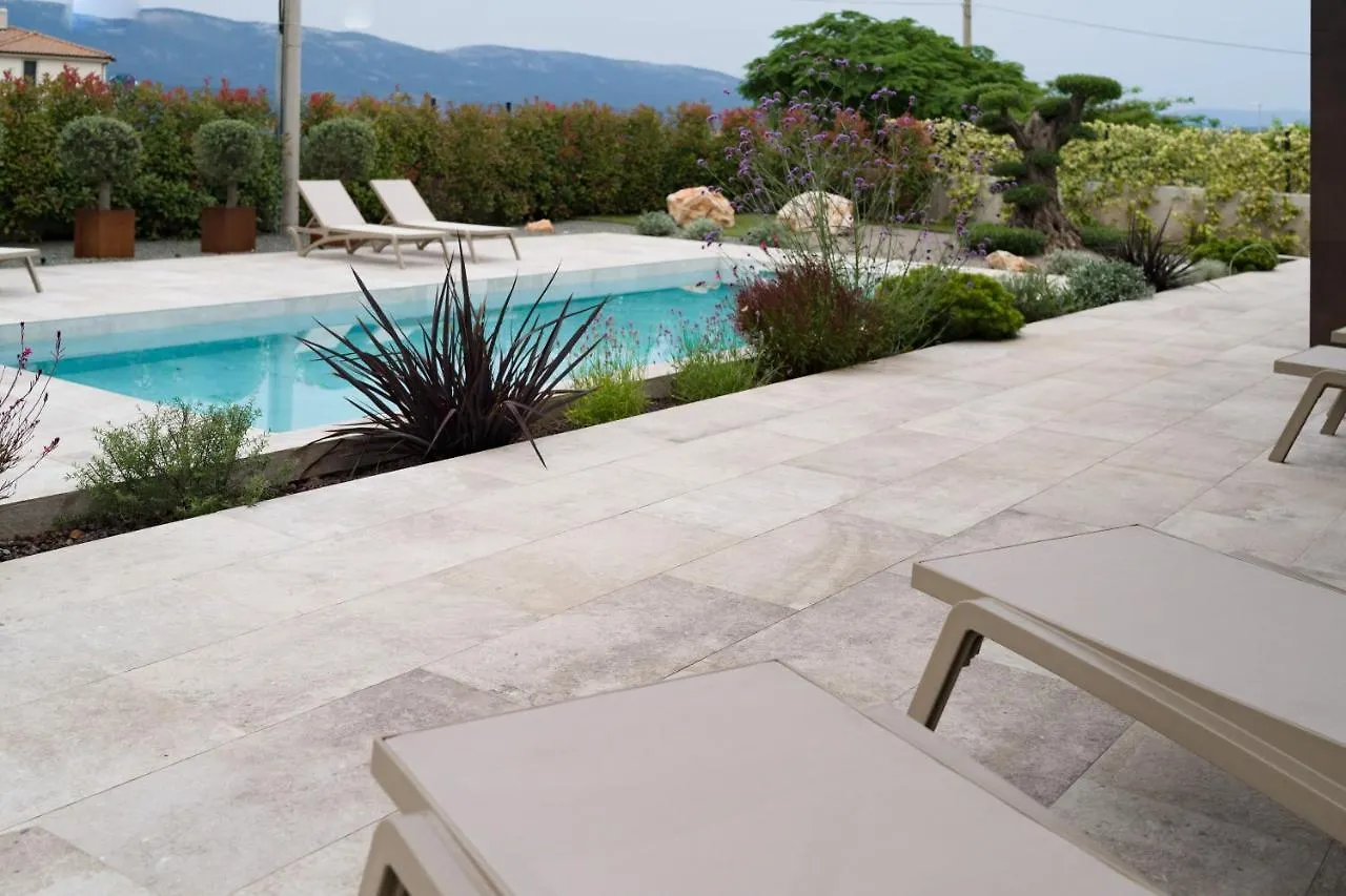קרק Villa Alba